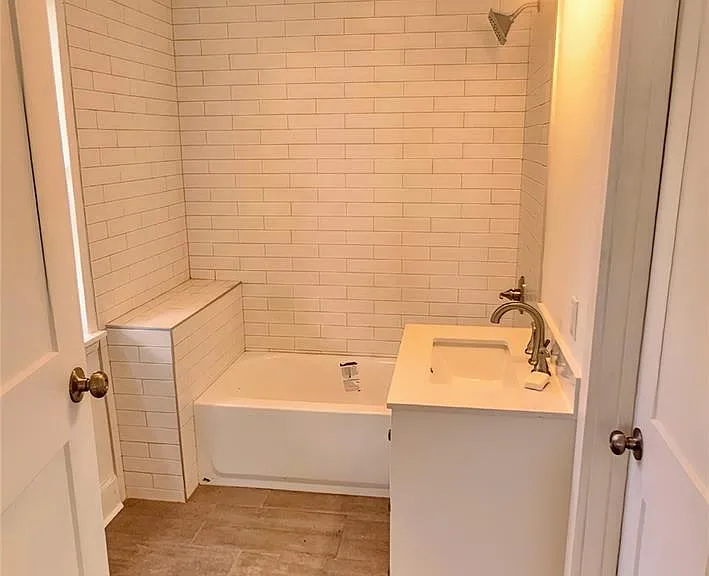 505 Colorado St — Photo 6