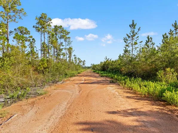 10320 Cowels Rd, Fountain, FL 32438