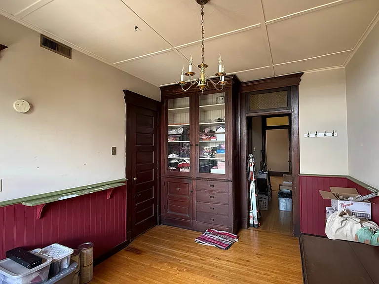 52 E Court St #3E — Photo 3