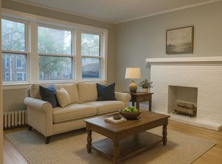 7077 N Ridge Blvd #1E, Chicago, IL 60645