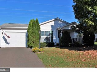 558 Spring Meadow Cir, New Hope, PA 18938