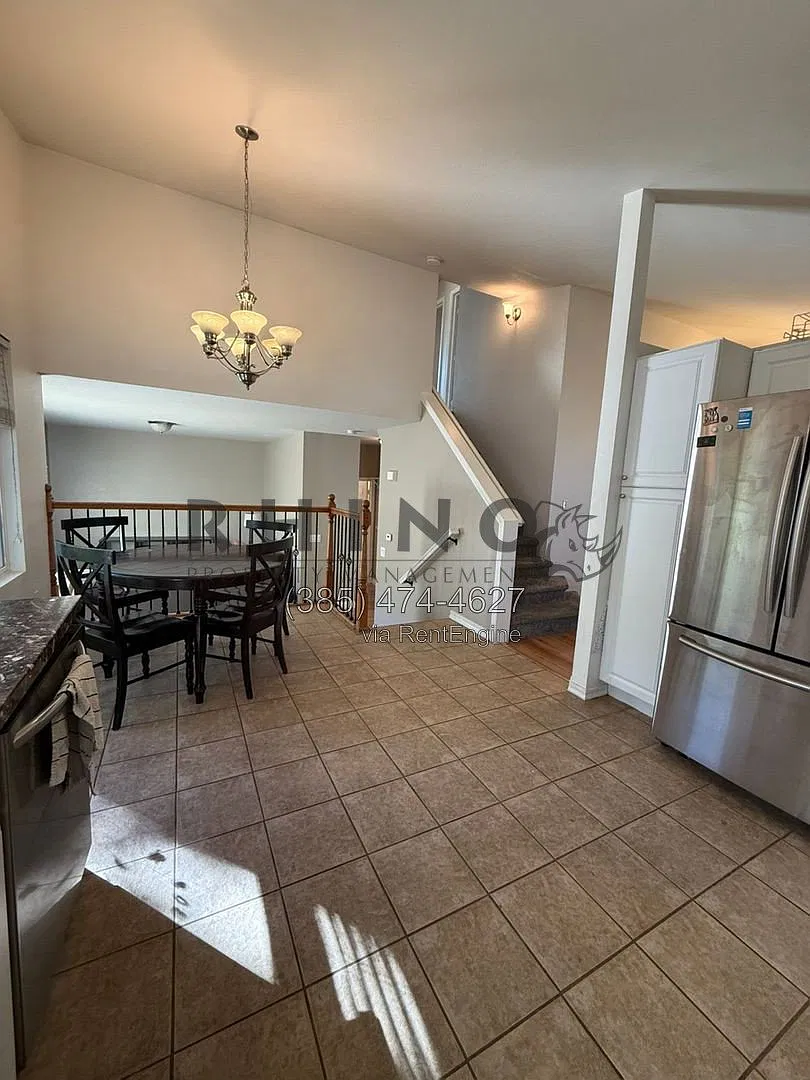 4 bed, 3.5 bath, 1839 sqft, $2,750 — Photo 2