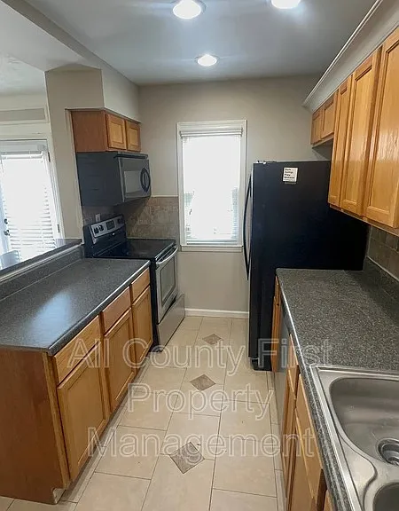 3162 Citrus Ct — Photo 3