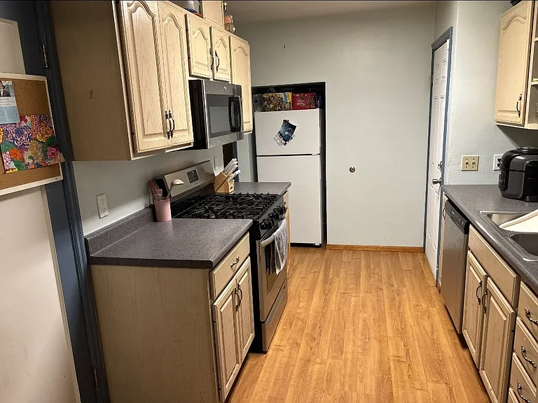 619 Pleasant Ave — Photo 5