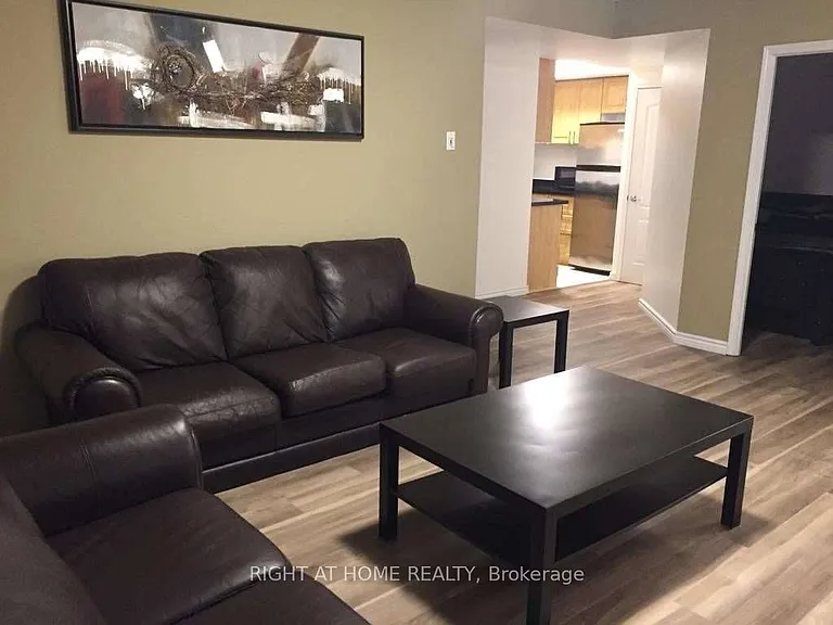 263 Wellington St W #705 — Photo 6