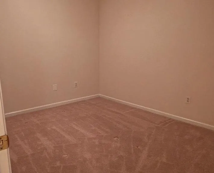 12723 Sullivan Ct — Photo 19