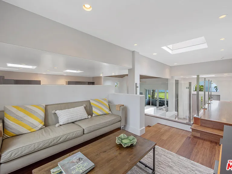 1312 Shoreline Dr — Photo 35