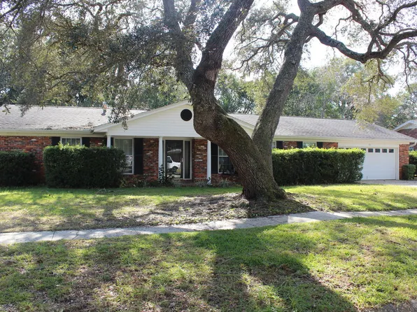 51 Linwood Rd, Fort Walton Beach, FL 32547