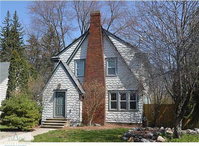1st image of 254 E Durand St