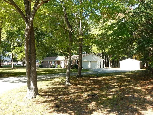 109 Wornom Dr, Seaford, VA 23696