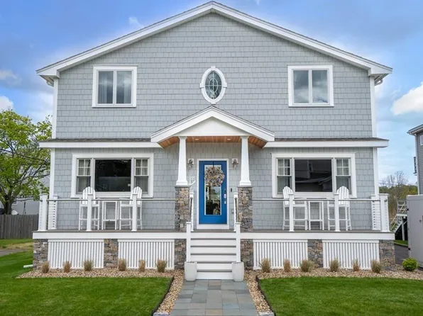 14 Fox Hill Rd, Nahant, MA 01908