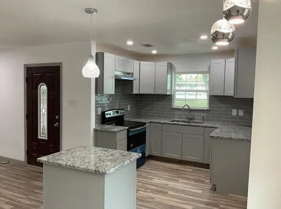 3 bed, 2.5 bath, 1062 sqft, $2,100 — Photo 2