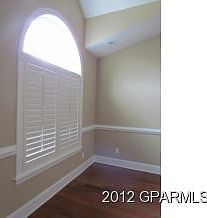 5th image of 2344 B Dovedale Dr