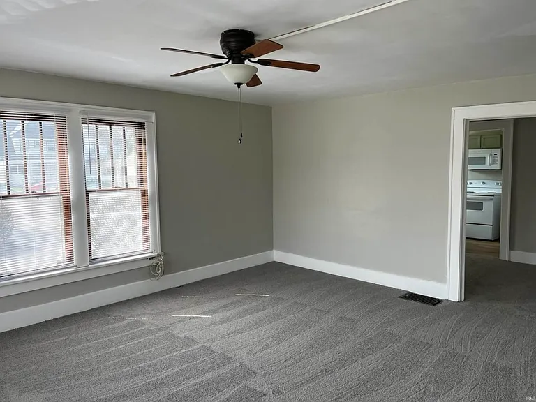 211 S Liberty St #C — Photo 2
