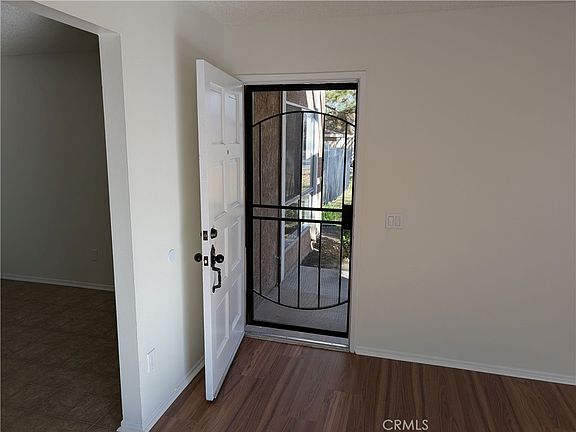 4th image of 2851 West St #J4