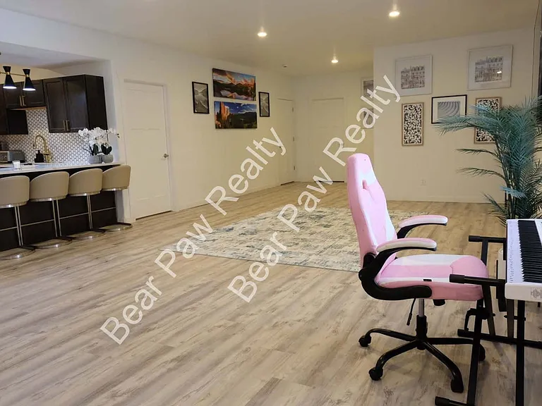 3523 Red Feather Trl — Photo 14
