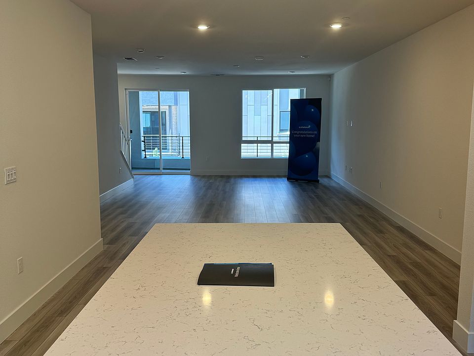 living room+ dining