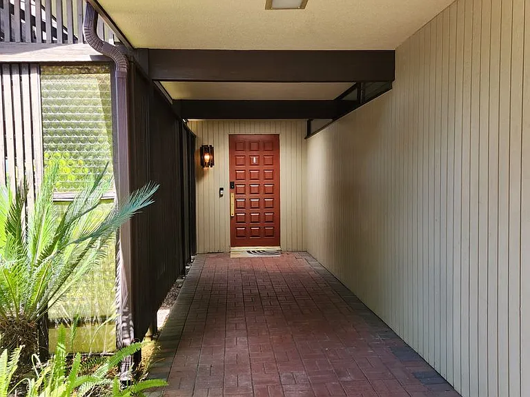 18706 Edleen Dr — Photo 5