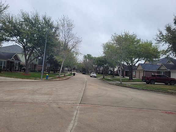5th image of 1415 Sand Lake Ln