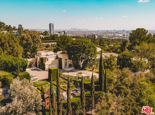 1121 El Retiro Way, Beverly Hills, CA 90210