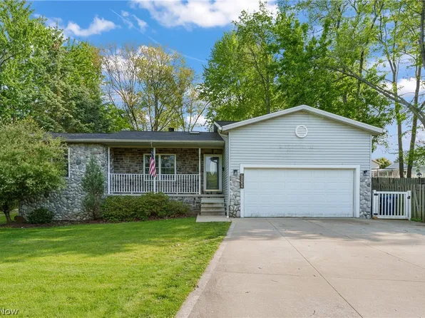 2330 Wedgewood Dr, Akron, OH 44312
