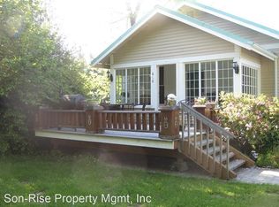 878 W Laurel Rd, Ferndale, WA 98248