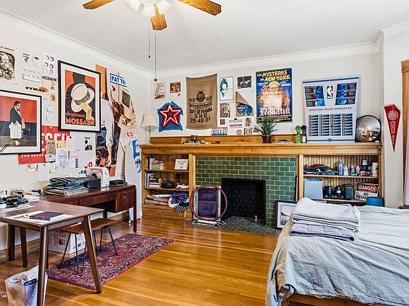 3rd image of 6310 N Lakewood Ave #190