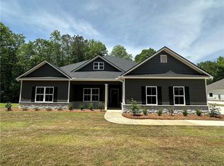1925 Lee Road 288, Smiths Station, AL 36877