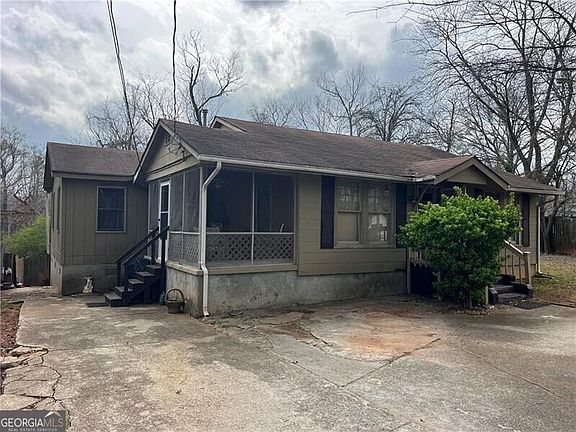 2nd image of 3143 Cedar St