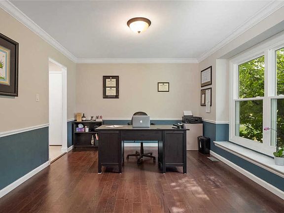 5th image of 1842 Buckington Dr