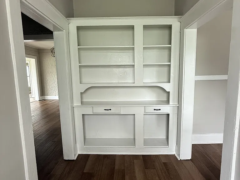 1645 Woodland Ave SW — Photo 3