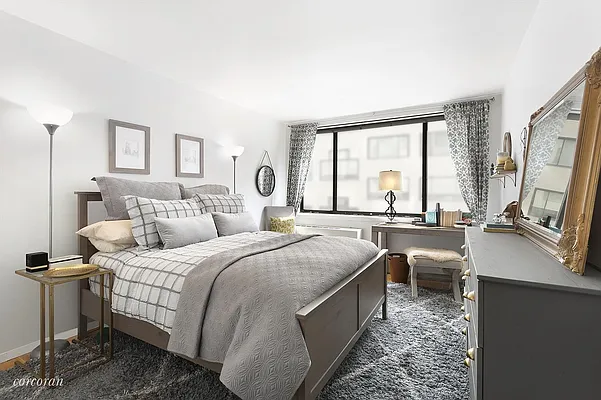 Sold by Corcoran | media 8