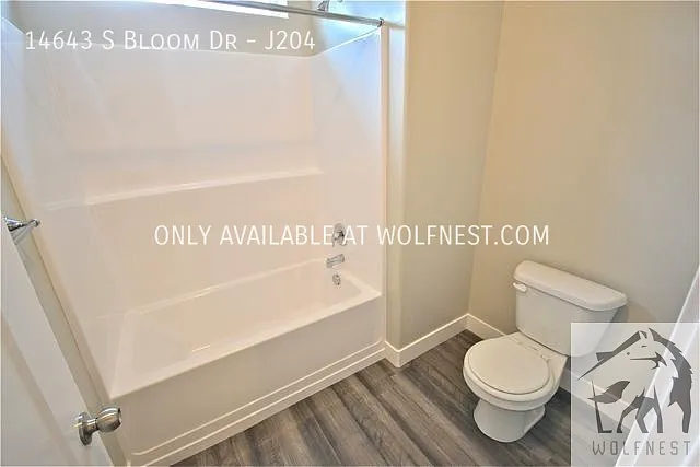 14643 Bloom Dr #J204 — Photo 19