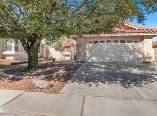 8423 Palmada Dr, Las Vegas, NV 89123