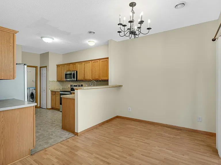 6869 Folkestone Rd — Photo 5