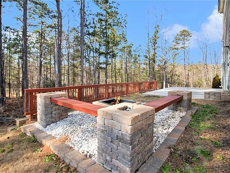 1083 Shadow Glen Dr — Photo 24