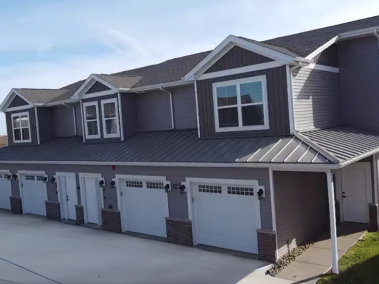 1850 Vision Ct — Photo 2