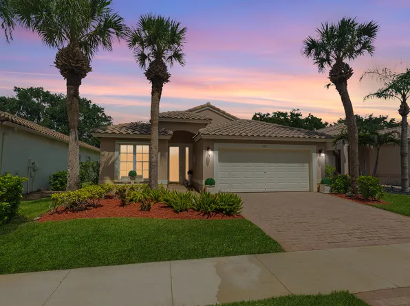 627 NW Whitfield Way, Port St Lucie, FL 34986