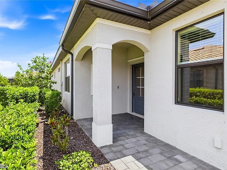 14050 Pine Lodge Ln — Photo 2
