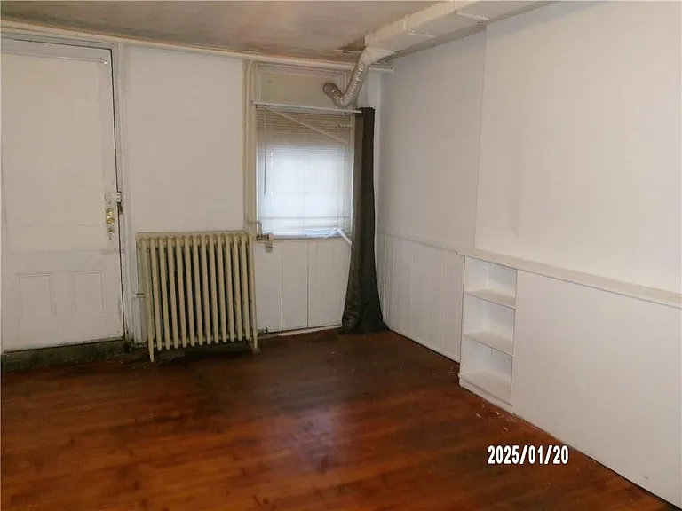 100 Bowen St #1W — Photo 10