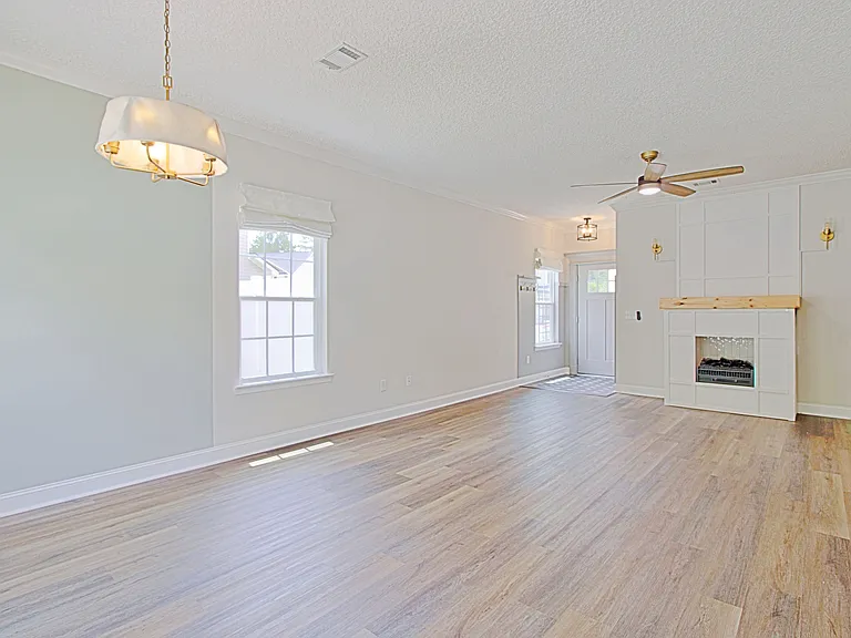 1211 Cypress Fall Cir — Photo 37