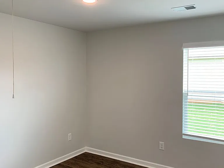 310 Tiffany Ln — Photo 8