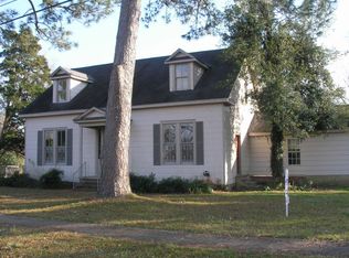 402 Fulgham Ave, Crystal Springs, MS 39059