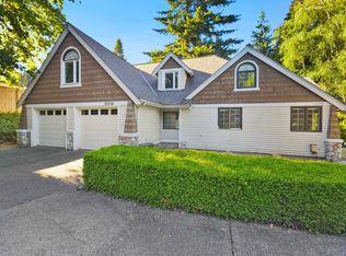 10058 NE 29th Pl, Bellevue, WA 98004