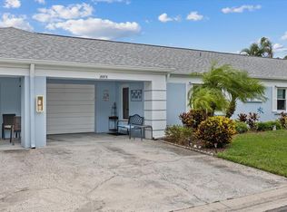 8073 Brentwood Rd, Seminole, FL 33777