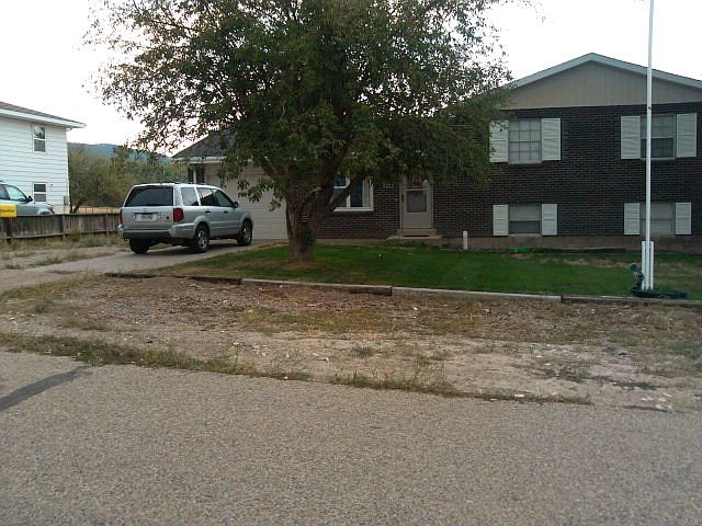 1st image of 5221 Isabella Dr