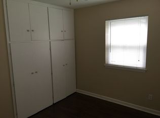 8723 W 80th St, Overland Park, KS 66204