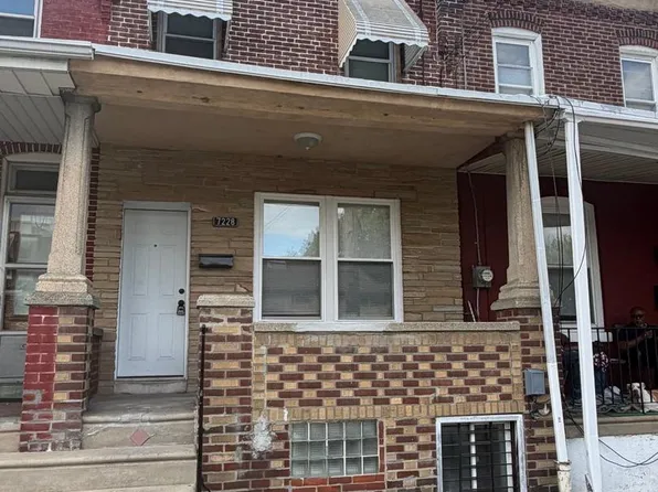 7228 Hegerman St, Philadelphia, PA 19135