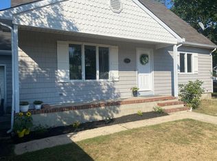 711 Beacon Ave, Beachwood, NJ 08722