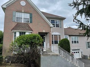 19 Langdale Rd, Wayne, NJ 07470